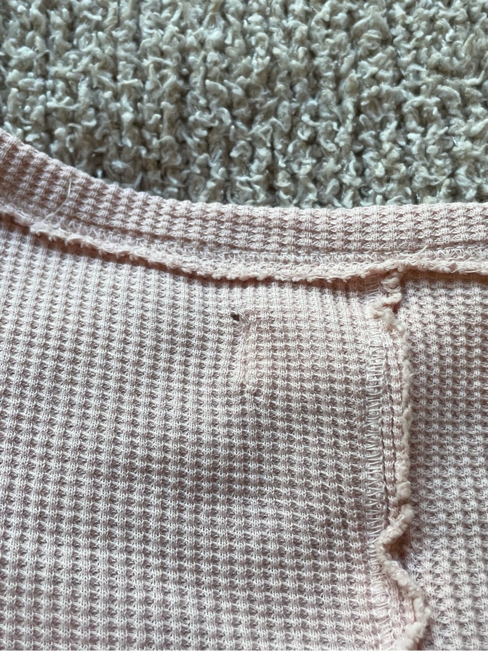 100% Cotton Lucky Brand Pink Textured Sleeve Henley - size L - Picture 11 of 11
